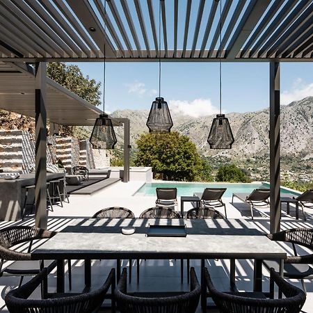 Eumelia Iconic Villa, With Heated Pool & Whirlpool, By Thinkvilla Asi Gonia 外观 照片