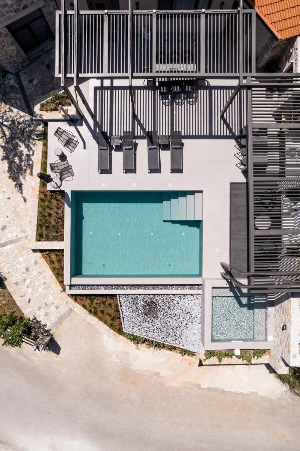 Eumelia Iconic Villa, With Heated Pool & Whirlpool, By Thinkvilla Asi Gonia 外观 照片