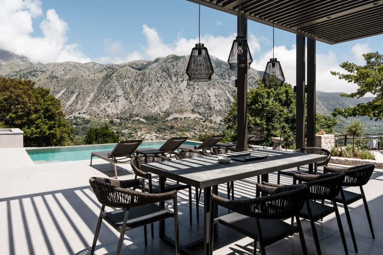 Eumelia Iconic Villa, With Heated Pool & Whirlpool, By Thinkvilla Asi Gonia 外观 照片
